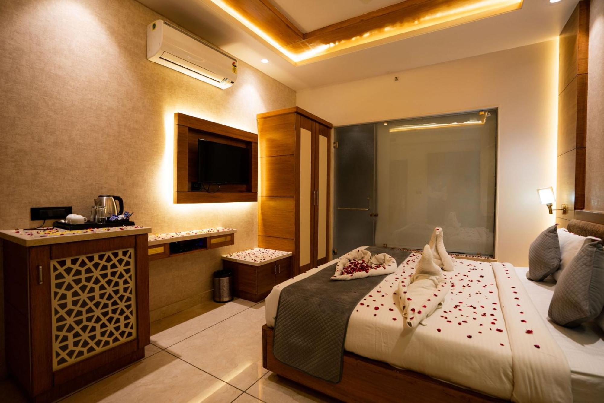 Hotel Rr 62-Jaipur City Centre Hotel Esterno foto