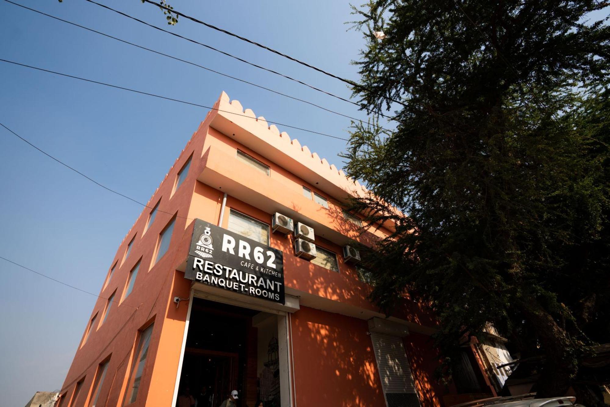 Hotel Rr 62-Jaipur City Centre Hotel Esterno foto