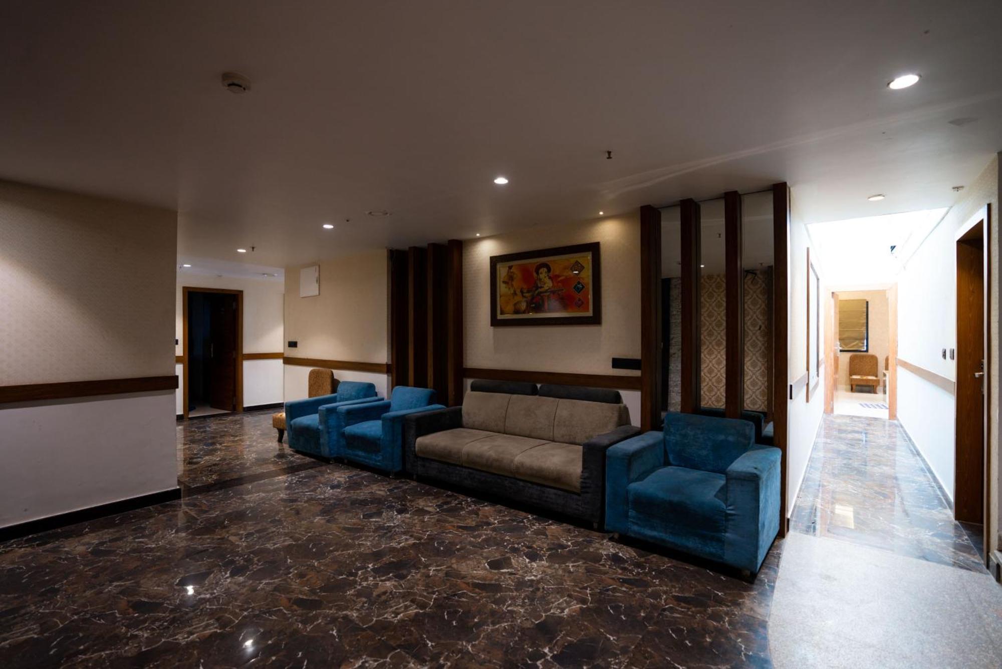 Hotel Rr 62-Jaipur City Centre Hotel Esterno foto