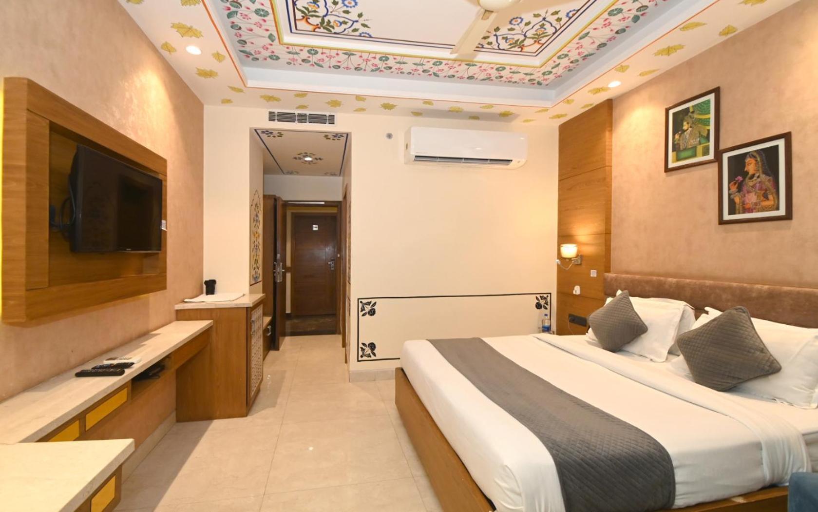 Hotel Rr 62-Jaipur City Centre Hotel Esterno foto