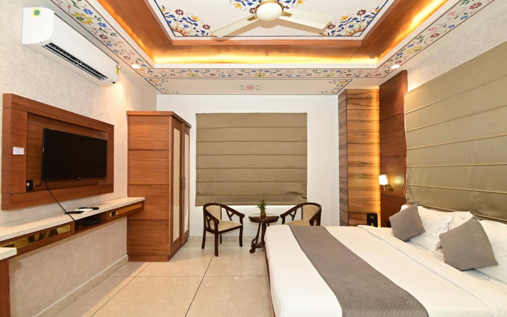 Hotel Rr 62-Jaipur City Centre Hotel Esterno foto