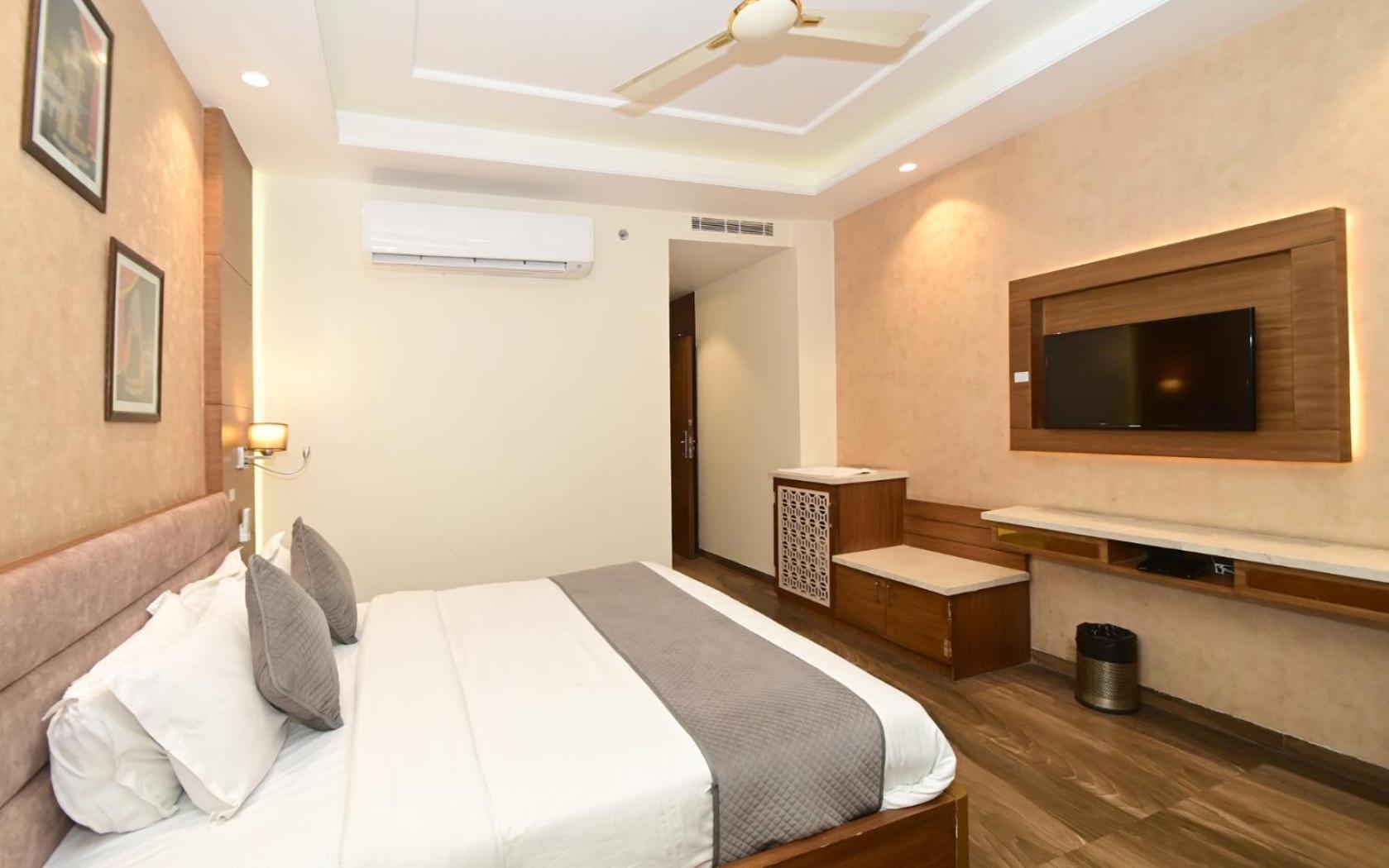 Hotel Rr 62-Jaipur City Centre Hotel Esterno foto
