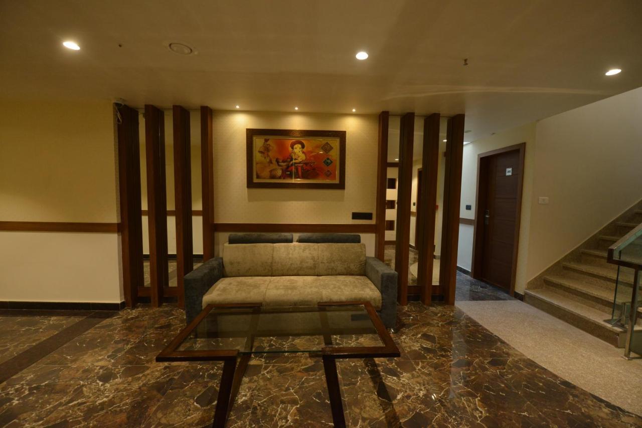 Hotel Rr 62-Jaipur City Centre Hotel Esterno foto