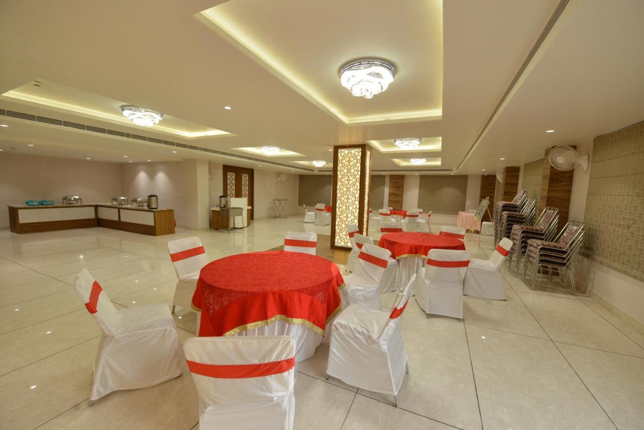 Hotel Rr 62-Jaipur City Centre Hotel Esterno foto